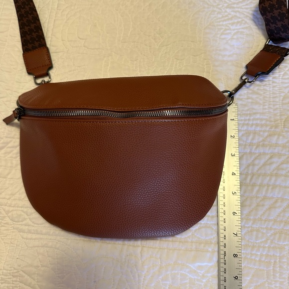 Brown Leather Crossbody Bag - Picture 7 of 8